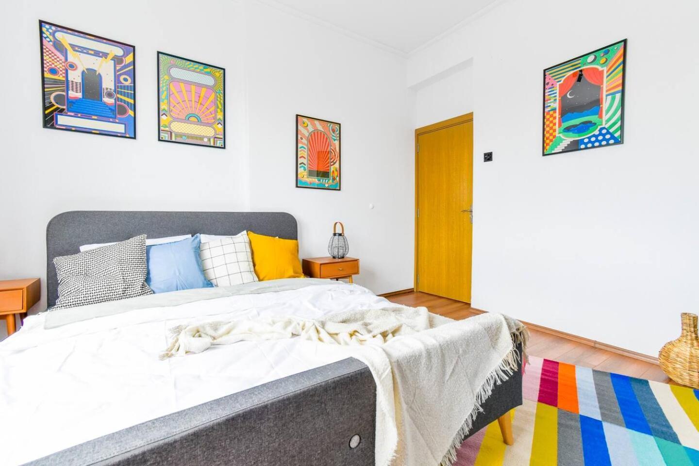 Super Fresh! 3Bdr Apartment In Sofia Center'S Artistic Area Екстер'єр фото